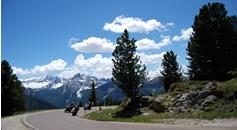 Motorbike rides and fun on the twists and turns of South Tyrol's passes, here in the heart of the Dolomites!